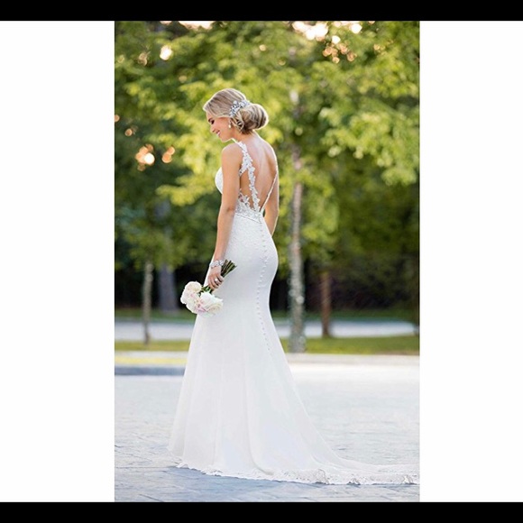 🆕Backless Lace Appliques Mermaid Wedding Dress - Picture 2 of 6